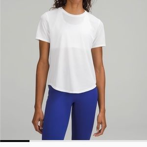 Lululemon Lightweight stretch t shirt!